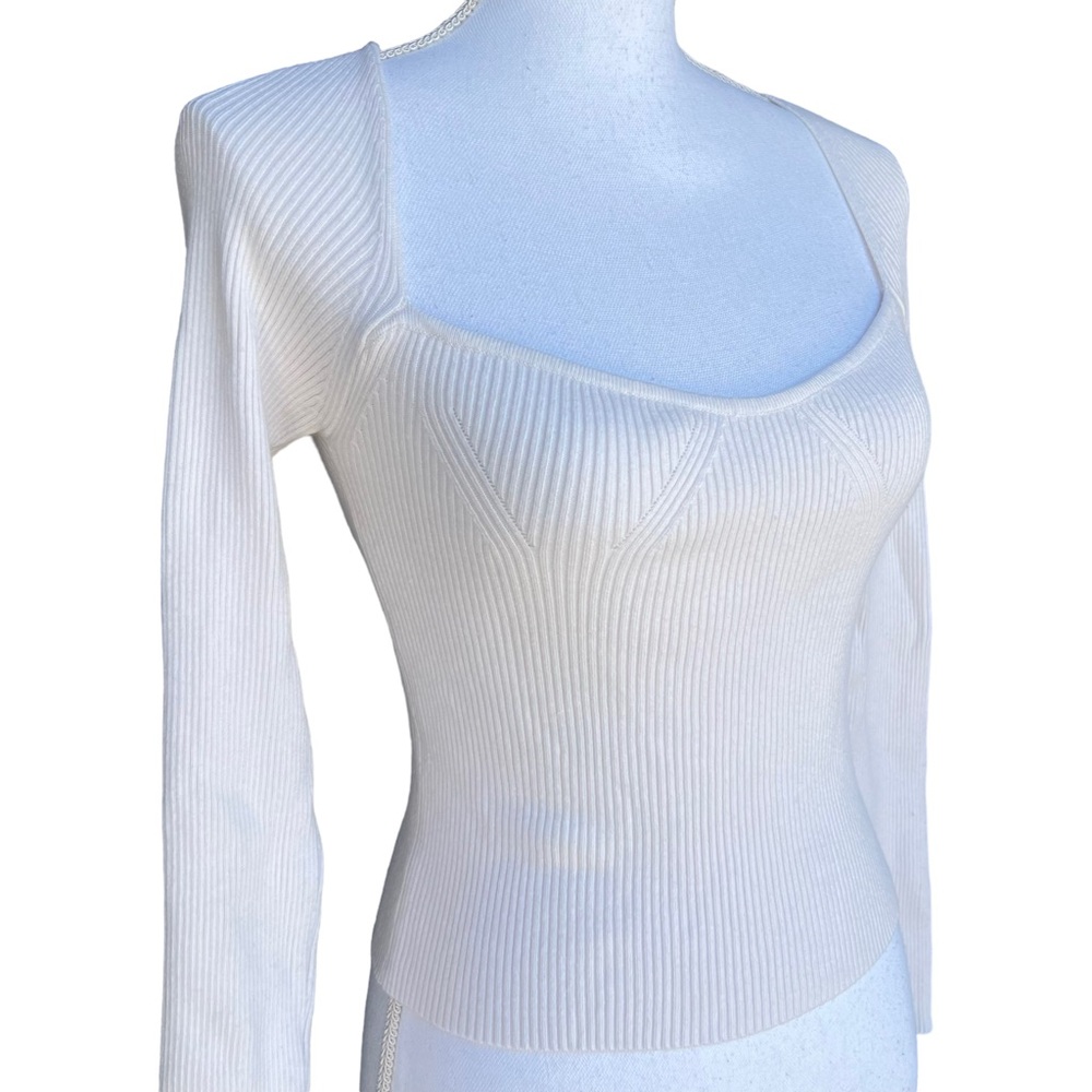 Stretch Knit Sweetheart Neckline Long Sleeve Top - Picture 4 of 8